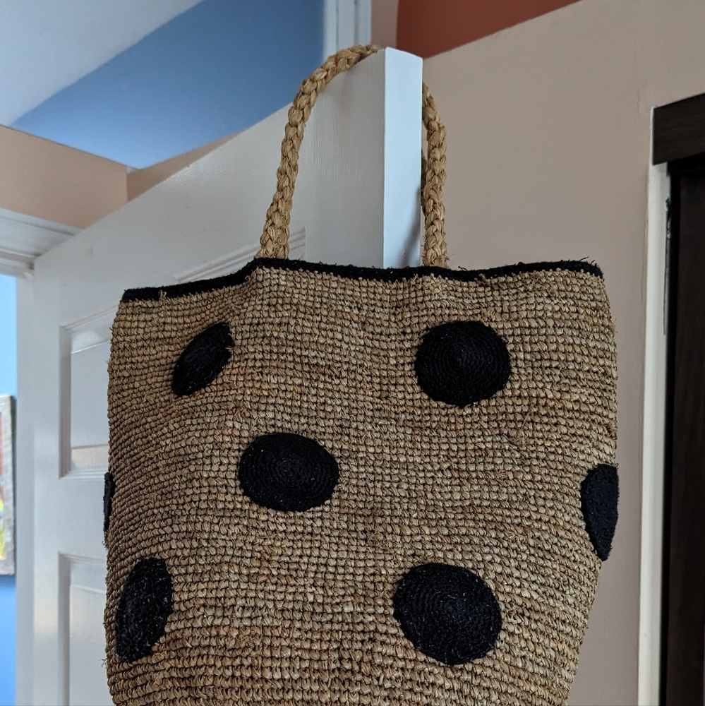 NORO raffia tote bag with black cotton embroirdery